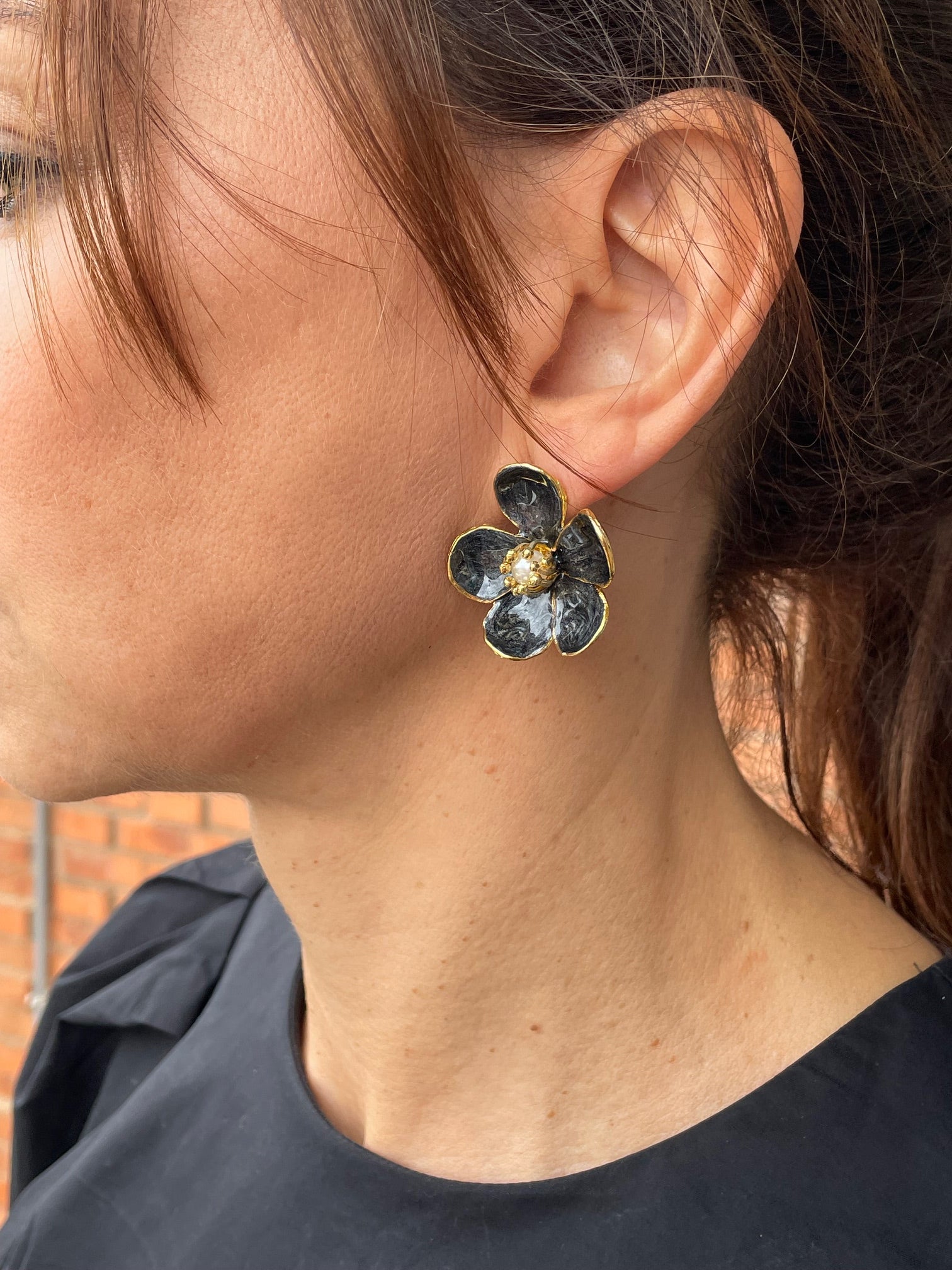 Pendientes Florita negro