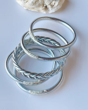 Pack 5 Pulseras Pan de Oro Clásica y Trenzada - Mamen Aceña Pack 5 Pulseras Pan de Oro Clásica y Trenzada - Mamen Aceña