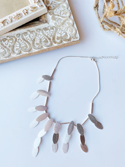 Collar babero Amalina
