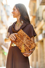 Cartera Ikat Animal Print